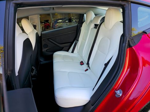 Used 2022 Tesla Model 3 RWD image 27