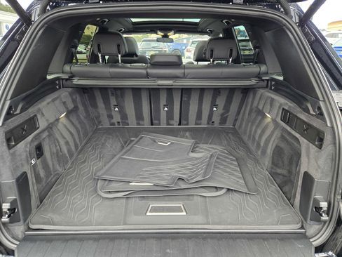 Used 2022 BMW X5 xDrive40i w/ M Sport Package image 10