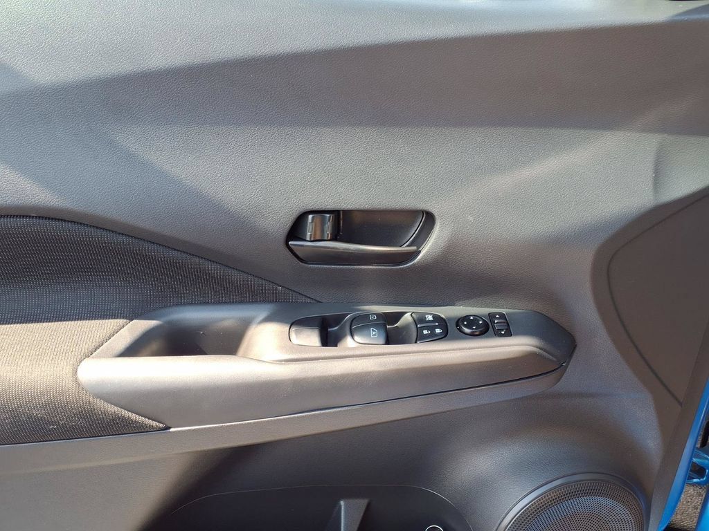 Used 2025 Nissan Kicks Play S FWD image 19