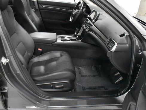 Used 2018 Honda Accord EX-L image 14