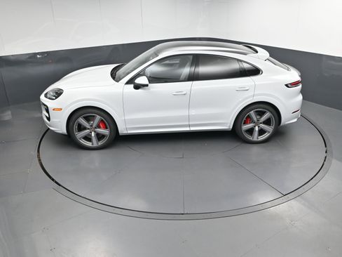 Certified 2026 Porsche Cayenne S image 34