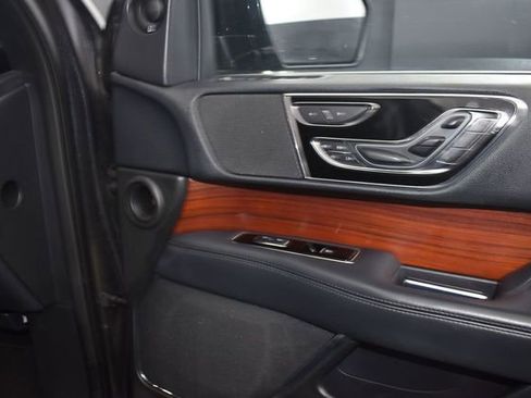 Used 2023 Lincoln Navigator Reserve AWD/4WD image 28