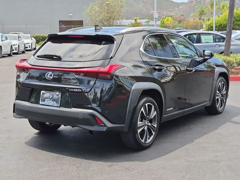 Used 2022 Lexus UX 250h AWD/4WD image 10