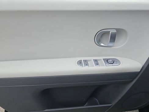 Certified 2024 Hyundai Ioniq 5 SEL RWD image 23