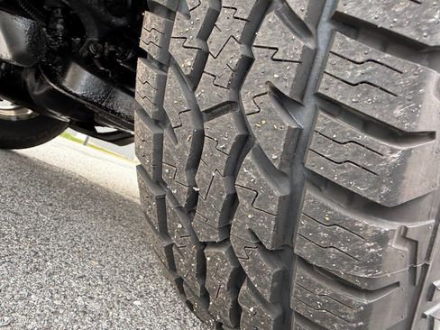 Used 2000 Isuzu VehiCROSS image 32