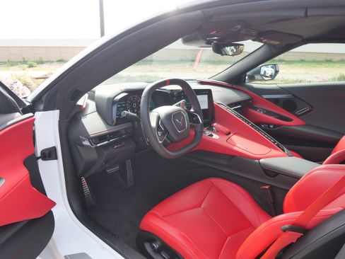 Used 2024 Chevrolet Corvette 2LT w/ Z51 Performance Package image 12