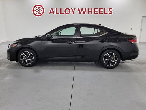 Used 2024 Nissan Sentra SV image 6