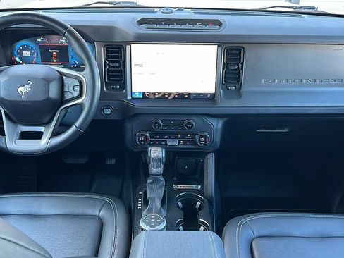 Certified 2025 Ford Bronco Badlands AWD/4WD image 9