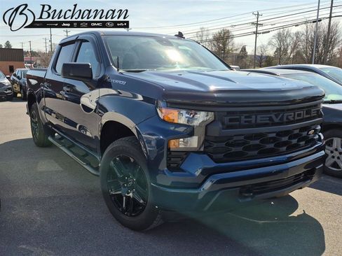 Used 2023 Chevrolet Silverado 1500 Custom image 1