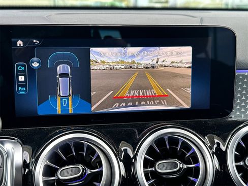 New 2025 Mercedes-Benz GLB 250 4MATIC image 20