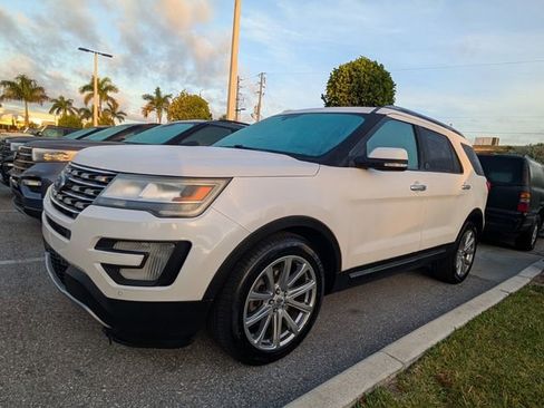 Used 2017 Ford Explorer Limited image 2