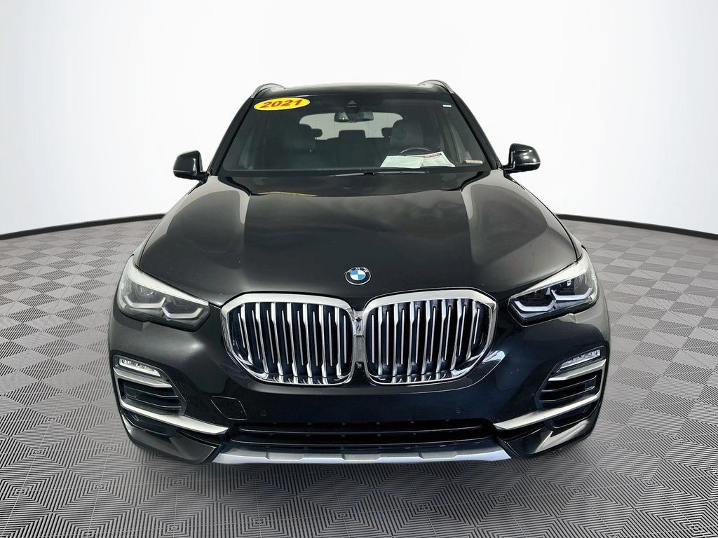 Used 2021 BMW X5 xDrive40i w/ Premium Package AWD/4WD image 3