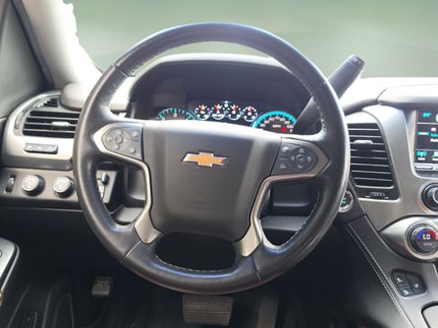 Used 2020 Chevrolet Tahoe Premier w/ Premier Plus Edition AWD/4WD image 11