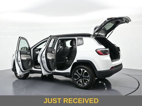 Used 2023 Jeep Compass Limited AWD/4WD image 29