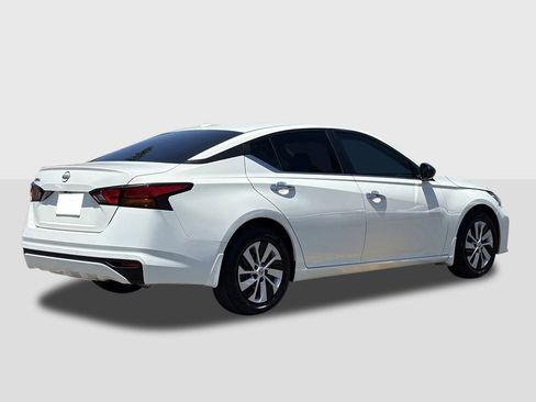 New 2025 Nissan Altima 2.5 S image 3