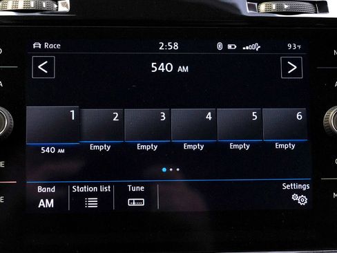 Used 2019 Volkswagen Golf R 4-Door image 23