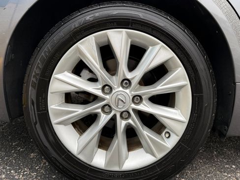 Used 2013 Lexus ES 300h image 25