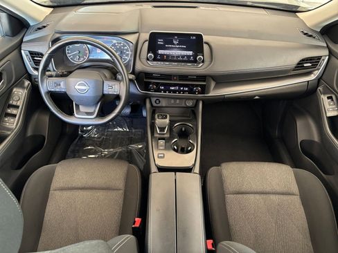 Used 2025 Nissan Rogue SV FWD image 35