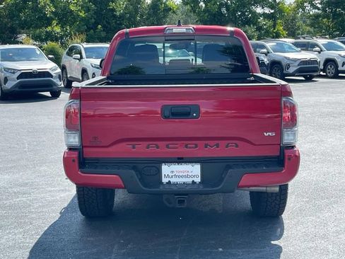 Used 2020 Toyota Tacoma TRD Sport w/ TRD Premium Sport Package RWD image 4