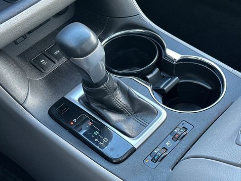 Used 2018 Toyota Highlander Limited image 23