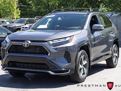 Used 2022 Toyota RAV4 SE w/ Weather & Moonroof Package AWD/4WD image 13