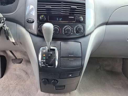 Used 2006 Toyota Sienna LE FWD image 17