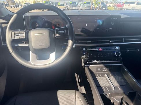 Used 2025 Hyundai Santa Fe XRT image 10