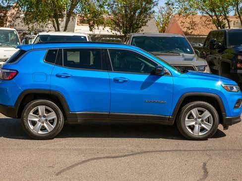 Used 2022 Jeep Compass Latitude AWD/4WD image 4