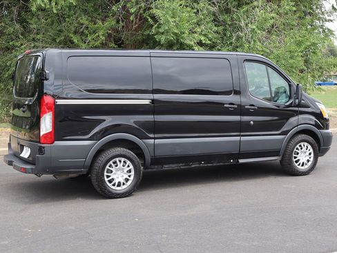 Used 2018 Ford Transit 150 130 Low Roof w/ Exterior Upgrade Package RWD image 4