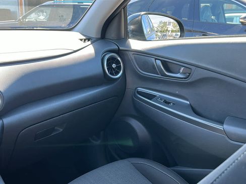 Used 2023 Hyundai Kona SEL image 14