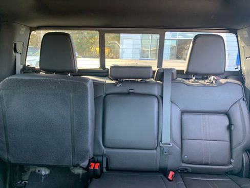 Certified 2022 Chevrolet Silverado 1500 High Country w/ High Country Premium Package image 26