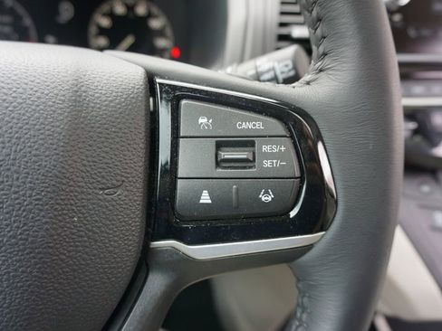 Used 2025 Honda Odyssey EX-L image 9