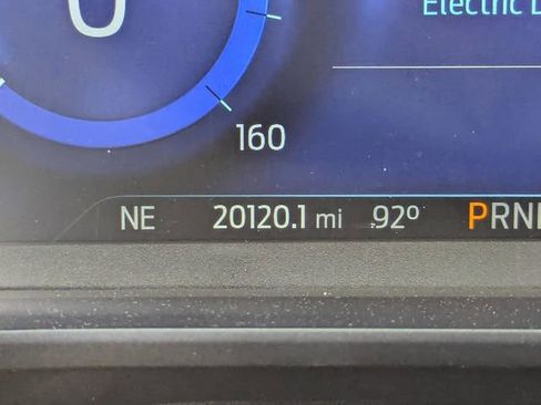 Used 2022 Ford Escape Titanium w/ Titanium Premium Package FWD image 43