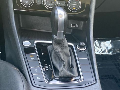 Used 2019 Volkswagen Jetta SEL FWD image 8