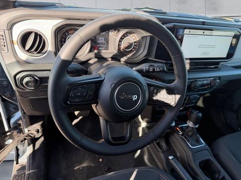 Used 2024 Jeep Wrangler Sport S AWD/4WD image 12