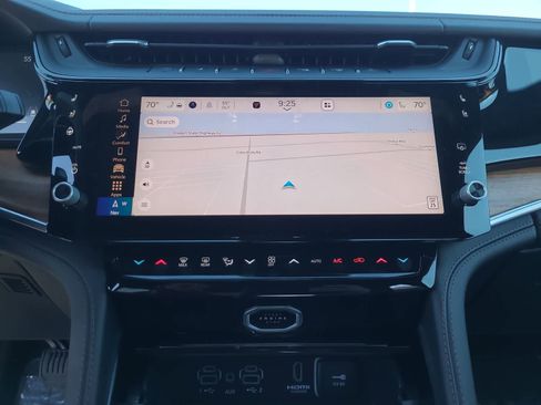 New 2026 Jeep Grand Cherokee L Summit w/ Advanced Protech Group IV AWD/4WD image 24