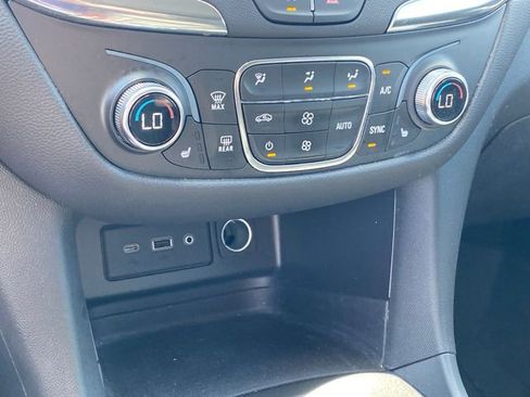 Certified 2024 Chevrolet Equinox LT w/ LPO, Floor Liner Package image 11