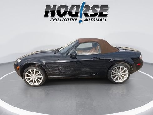 Used 2008 MAZDA MX-5 Miata Grand Touring w/ Premium Pkg image 5