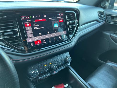 Used 2024 Dodge Durango GT RWD image 31