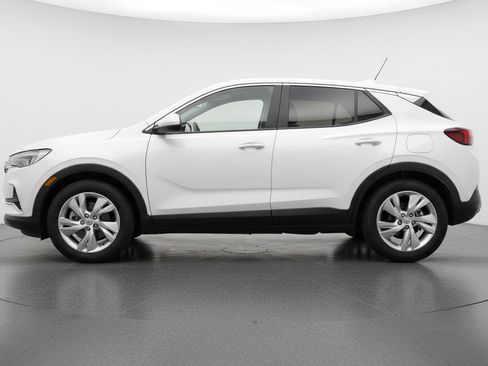 Used 2025 Buick Encore GX Preferred FWD image 5