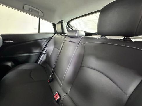 Used 2022 Toyota Prius Prime XLE image 15