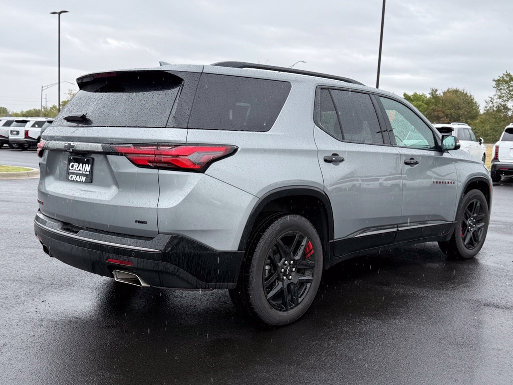 Used 2023 Chevrolet Traverse Premier w/ Redline Edition AWD/4WD image 5