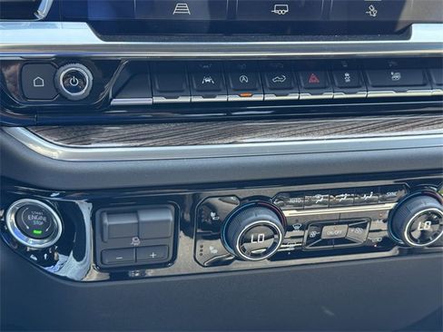 New 2025 Chevrolet Silverado 1500 LT w/ Convenience Package II image 16