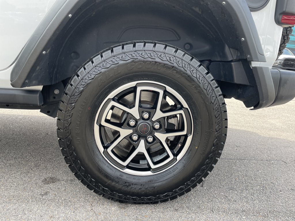 Used 2024 Jeep Wrangler Unlimited Rubicon AWD/4WD image 10