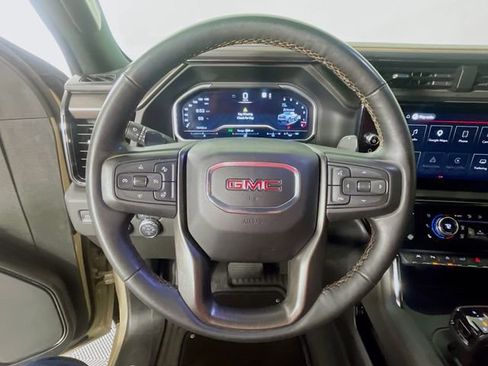 Used 2023 GMC Sierra 1500 AT4 w/ Technology Package AWD/4WD image 12