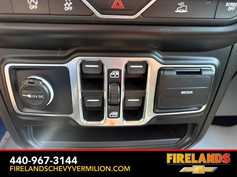 Used 2022 Jeep Wrangler Unlimited Sport AWD/4WD image 23