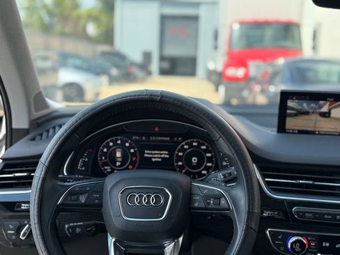Used 2019 Audi Q7 3.0T Prestige w/ Prestige Package AWD/4WD image 30