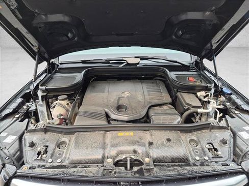 Used 2024 Mercedes-Benz GLS 450 4MATIC image 24