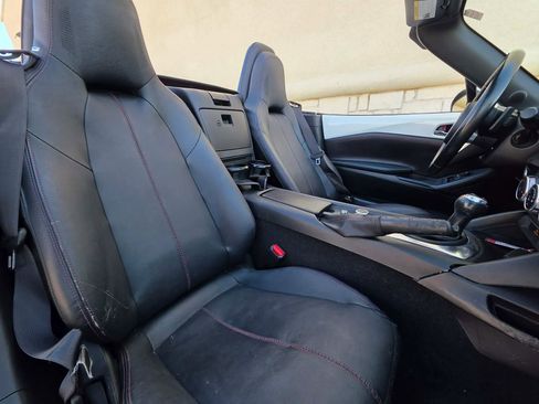Used 2016 MAZDA MX-5 Miata Grand Touring image 12