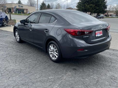 Used 2016 MAZDA MAZDA3 i Sport w/ Preferred Equipment Package image 3